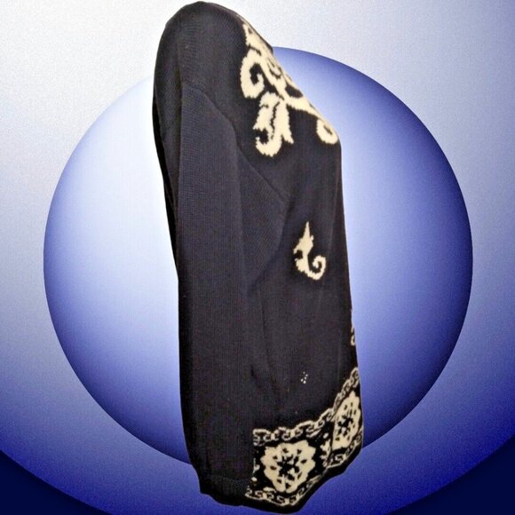 Liz Claiborne Womens Top Medium/ Black w White Floral 100% Merino Wool Sweater - Picture 4 of 13